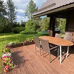 بيت للعطل Cozy Loghouse With Sauna Near A Great Sandy Syytme