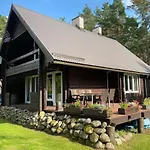 Cozy Loghouse With Sauna Near A Great Sandy بيت للعطل