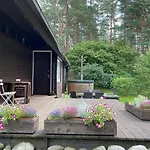 بيت للعطل Cozy Loghouse With Sauna Near A Great Sandy Syytme