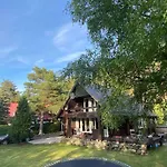 Cozy Loghouse With Sauna Near A Great Sandy Syytme