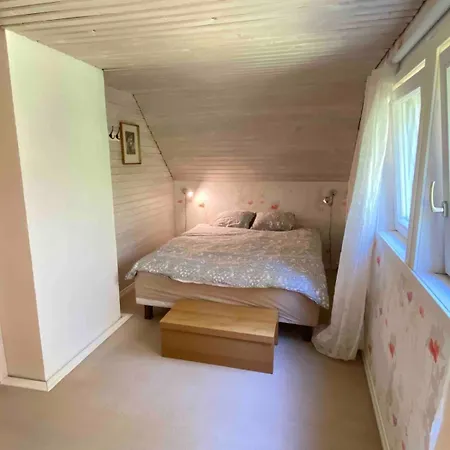 Cozy Loghouse With Sauna Near A Great Sandy *