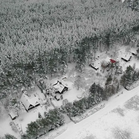Vakantiehuis Cozy Loghouse With Sauna Near A Great Sandy